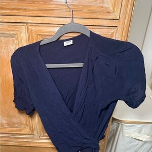 Aritzia Sunday’s best navy blue wrap top size small